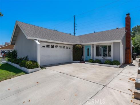 6232 E Woodsboro Avenue, Anaheim Hills, CA