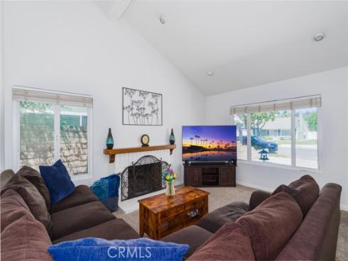 6232 E Woodsboro Avenue, Anaheim Hills, CA