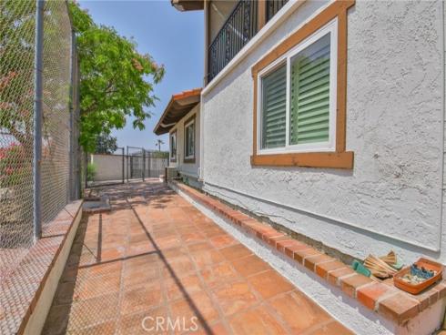 7680 E Eucalyptus Way, Anaheim Hills, CA