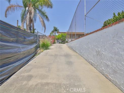 7680 E Eucalyptus Way, Anaheim Hills, CA