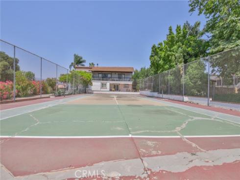 7680 E Eucalyptus Way, Anaheim Hills, CA