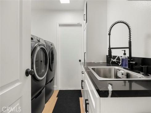 1041 S Falling Leaf Circle, Anaheim Hills, CA