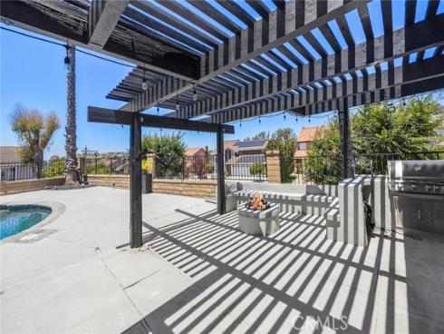 1041 S Falling Leaf Circle, Anaheim Hills, CA