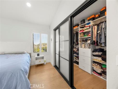 1041 S Falling Leaf Circle, Anaheim Hills, CA