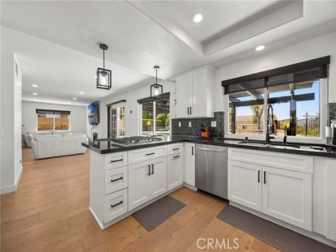 1041 S Falling Leaf Circle, Anaheim Hills, CA