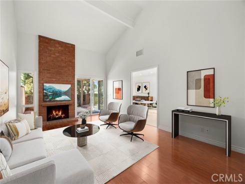 949 S. Ridgecrest Circle