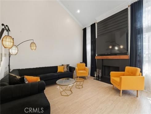 6070 E Summit  , Anaheim Hills, CA