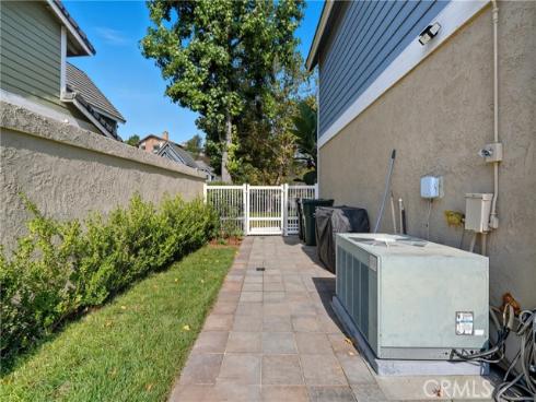 6070 E Summit  , Anaheim Hills, CA