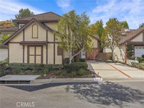 5984 E Avenida La Vida  , Anaheim Hills, CA