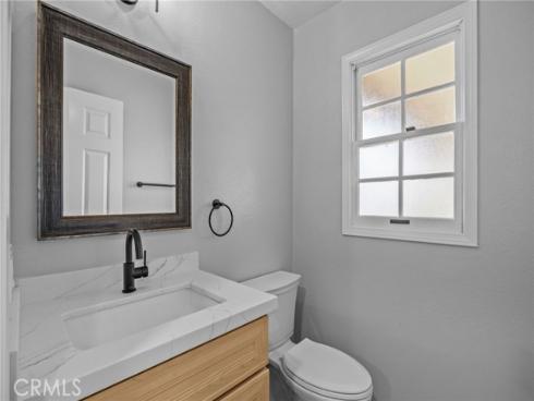 5984 E Avenida La Vida  , Anaheim Hills, CA