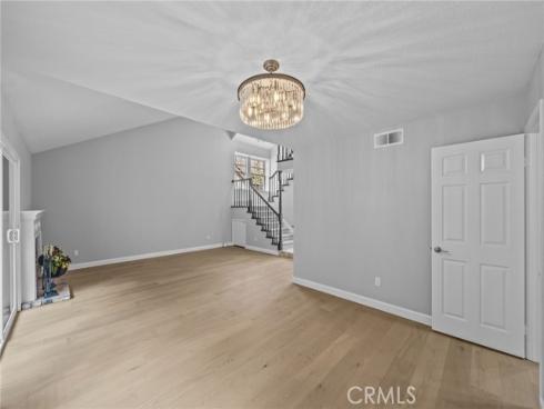 5984 E Avenida La Vida  , Anaheim Hills, CA