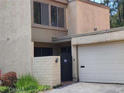 5624 E. Vista Del Valle