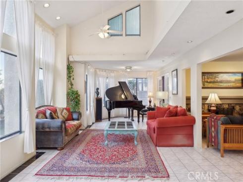 5625 E Calle Canada , Anaheim Hills, CA