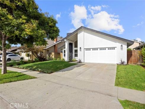 6009 E Avenida Arbol  , Anaheim Hills, CA