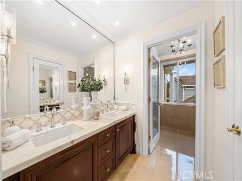 698 S Gentry  , Anaheim Hills, CA