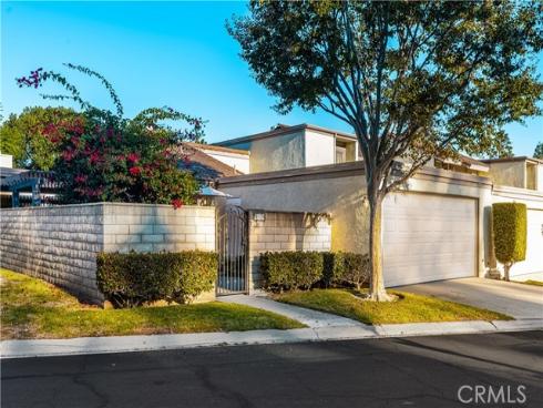 5573 E Vista Del Rio , Anaheim Hills, CA
