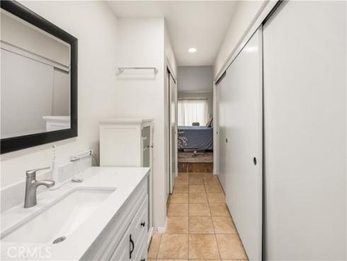 5573 E Vista Del Rio , Anaheim Hills, CA