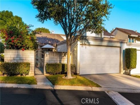 5573 E Vista Del Rio , Anaheim Hills, CA