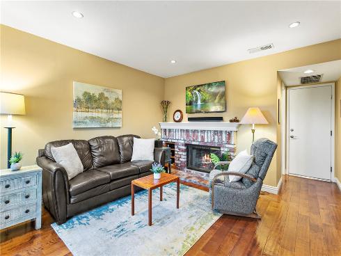 825 S Jacaranda Way, Anaheim Hills, CA