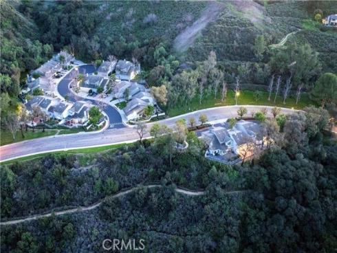 825 S Jacaranda Way, Anaheim Hills, CA