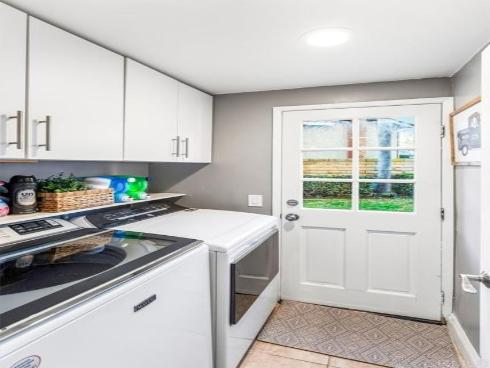 910 S Amherst Circle, Anaheim Hills, CA