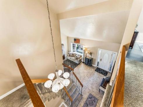 910 S Amherst Circle, Anaheim Hills, CA