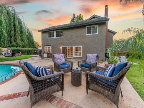 910 S Amherst Circle, Anaheim Hills, CA