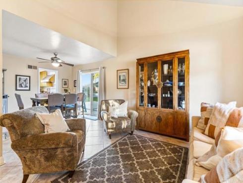 910 S Amherst Circle, Anaheim Hills, CA