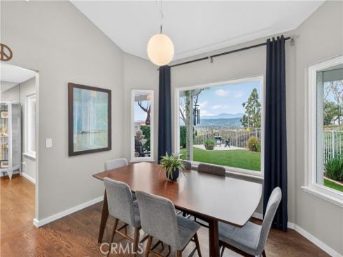 818 S Amber Lane, Anaheim Hills, CA