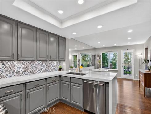 818 S Amber Lane, Anaheim Hills, CA