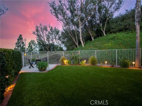 818 S Amber Lane, Anaheim Hills, CA