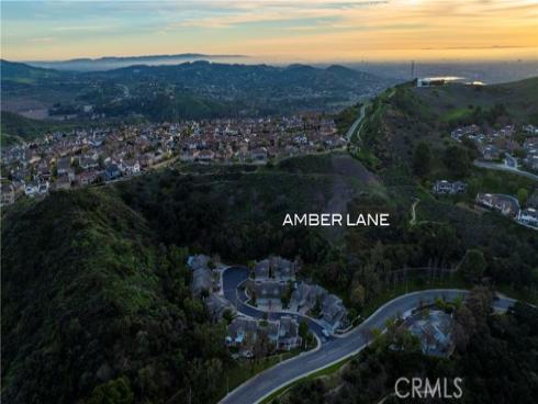 818 S Amber Lane, Anaheim Hills, CA