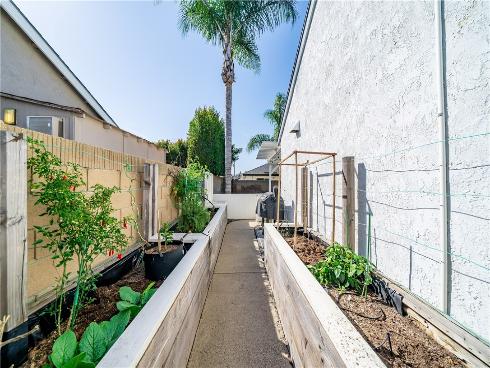 215 N Avenida Segovia  , Anaheim Hills, CA