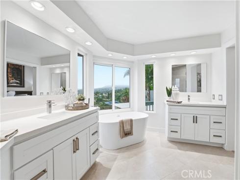 640 S Londerry  , Anaheim Hills, CA