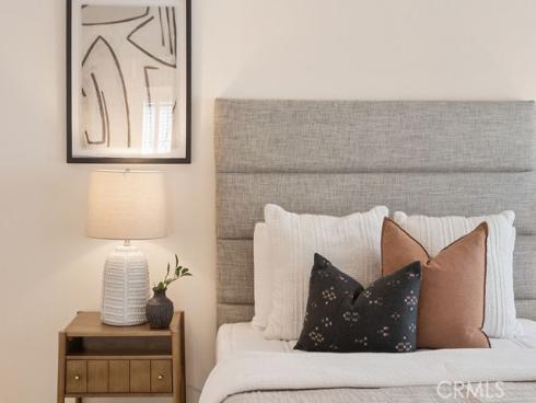 1222 S Silver Star   Way, Anaheim Hills, CA