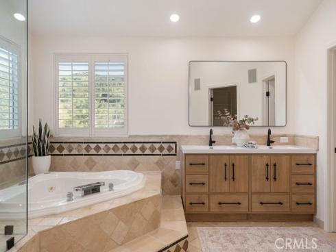 1222 S Silver Star   Way, Anaheim Hills, CA