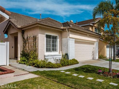 927 S Firefly  , Anaheim Hills, CA