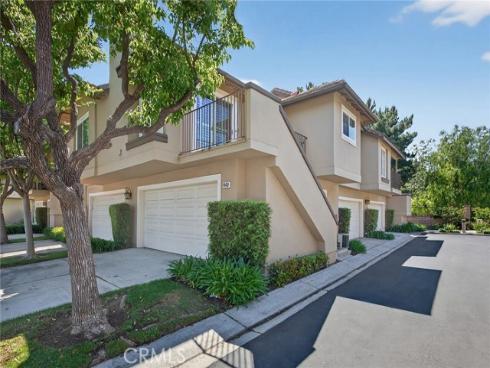 649 S. Glenhurst