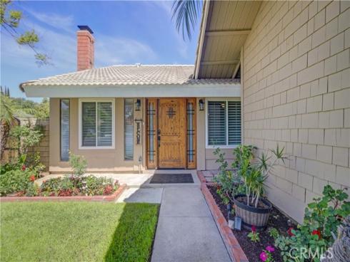 292 N. Camino Arroyo