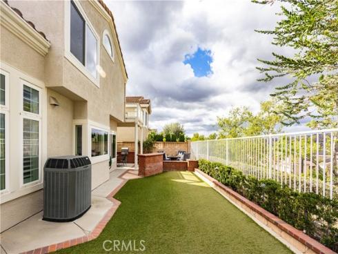 547 S Eveningsong   Lane, Anaheim Hills, CA