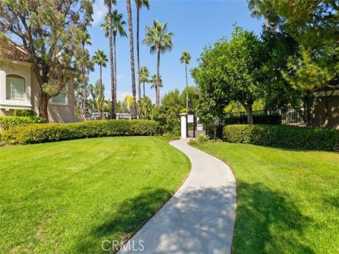 1089 S Daybreak   Court, Anaheim Hills, CA