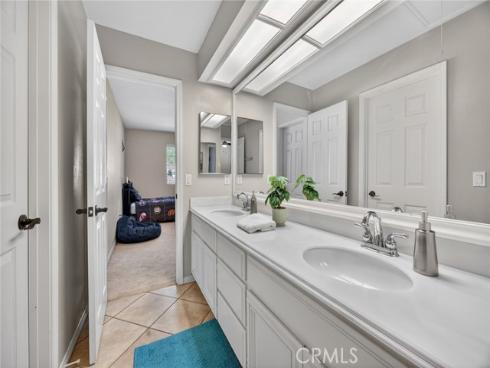 1055 S Highridge   Court, Anaheim Hills, CA