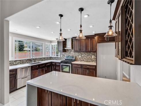124 S Calle Da Gama  , Anaheim Hills, CA