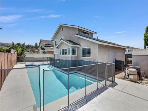 124 S Calle Da Gama  , Anaheim Hills, CA