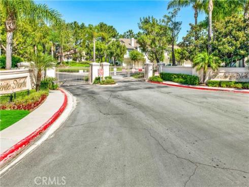7833 E Viewrim  , Anaheim Hills, CA