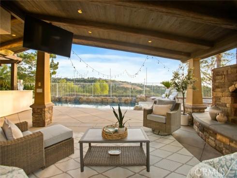 491 S Hibiscus Way, Anaheim Hills, CA