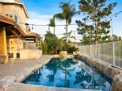 491 S Hibiscus Way, Anaheim Hills, CA