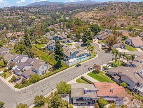 6098 E Silverspur   Trail, Anaheim Hills, CA