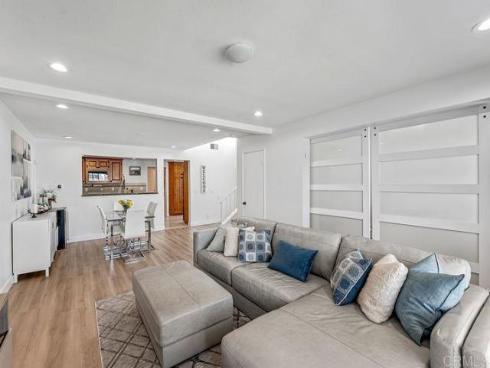 6098 E Silverspur   Trail, Anaheim Hills, CA