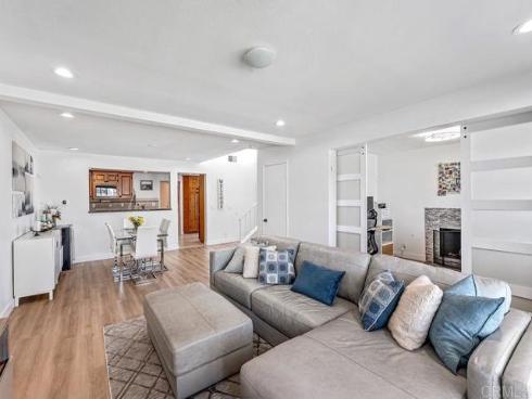 6098 E Silverspur   Trail, Anaheim Hills, CA